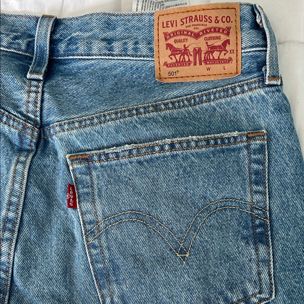 Classic Straight Leg Denim Jeans